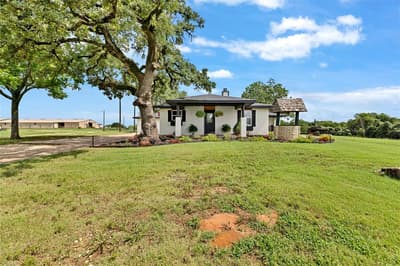 1901 Melissa Lane, Cleburne TX 76031 - Photo 5