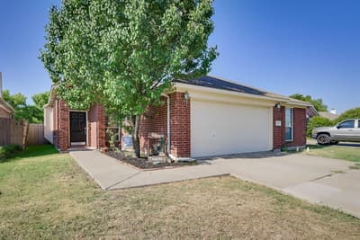 508 Ammonite Court, Arlington TX 76002 - Photo 2