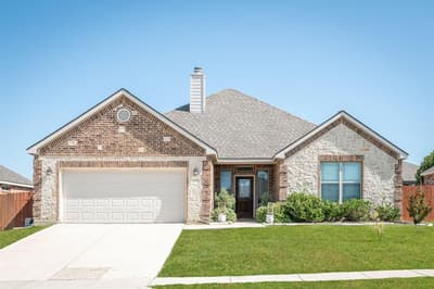 4916 Lakepark Drive, Sanger TX 76266
