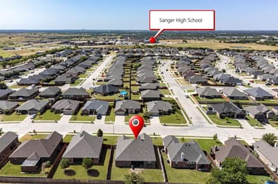 4916 Lakepark Drive, Sanger TX 76266 - Photo 4