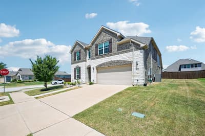 2801 RYDER Lane, Aubrey TX 76227 - Photo 2