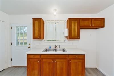 304 Missouri Street, Bowie TX 76230 - Photo 5