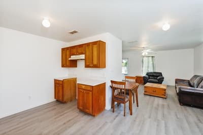 304 Missouri Street, Bowie TX 76230 - Photo 4