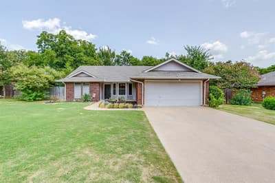 111 Bentley Drive, Joshua TX 76058