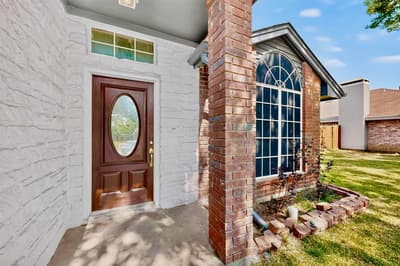 5205 Livermore Drive, Arlington TX 76017