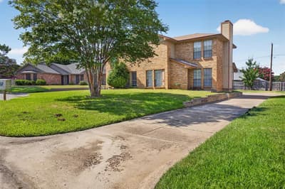 5719 Red Cactus Court, Arlington TX 76017