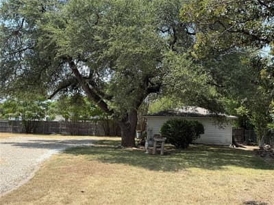 2233 Park Lake Drive, Waco TX 76708 - Photo 5