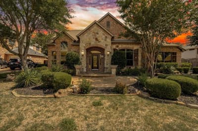 626 Waters Edge Way, Murphy TX 75094
