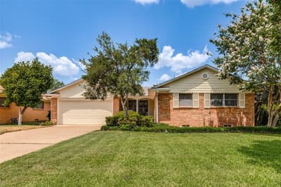 827 Oak Forest Drive, Dallas TX 75232