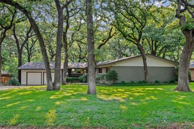 1201 Forrest Drive, Arlington TX 76012 - Photo 3