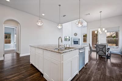 764 Thoroughbred Avenue, Frisco TX 75036 - Photo 5