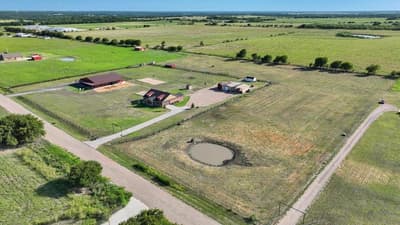 201 Private Road 107, Blum TX 76627 - Photo 3