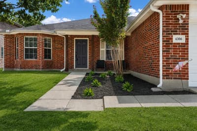4306 Wood Stone Circle, Corinth TX 76208 - Photo 2