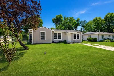 1318 Raines Street, Arlington TX 76010 - Photo 2