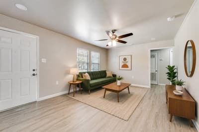 1318 Raines Street, Arlington TX 76010 - Photo 5