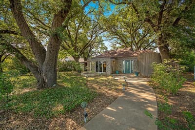 6237 Calmont Avenue, Fort Worth TX 76116 - Photo 3
