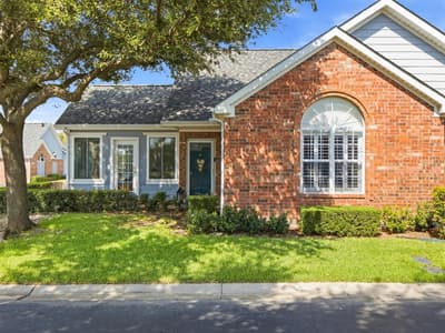 2305 Jennifer Lane, Bedford TX 76021