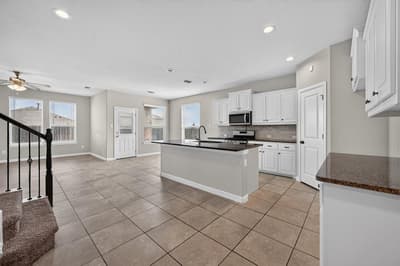 576 Pendennis Drive, Saginaw TX 76131 - Photo 2