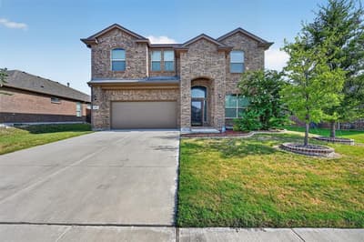 576 Pendennis Drive, Saginaw TX 76131