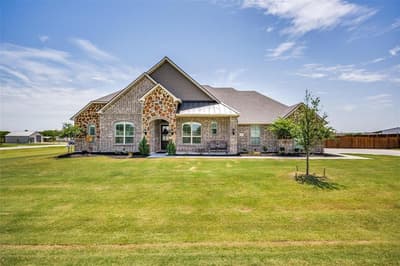 7018 New Castle Lane, Sanger TX 76266