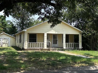 213 S Hampshire Street, Saginaw TX 76179