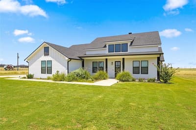 803 Willow Moon Ranch Road, Crawford TX 76638 - Photo 2