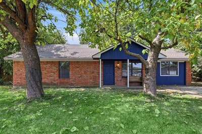 204 Jackilu Street, Sanger TX 76266 - Photo 2