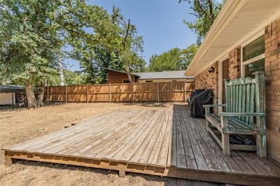909 Shady Oaks, Bridgeport TX 76426 - Photo 4