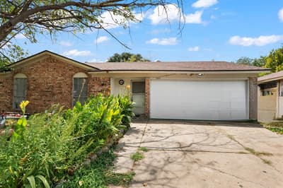 1825 Avenue B, Grand Prairie TX 75051