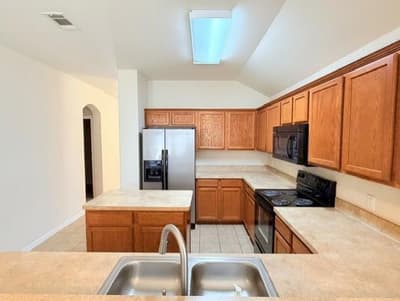 227 Creekwood Drive, Princeton TX 75407 - Photo 5