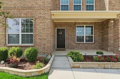 1021 Plateau Ridge Way, Fort Worth TX 76052 - Photo 2