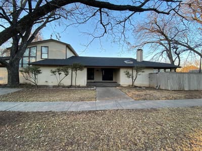 4704 Pershing Avenue, Fort Worth TX 76107