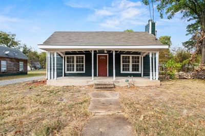 1008 W 10th Street, Bonham TX 75418