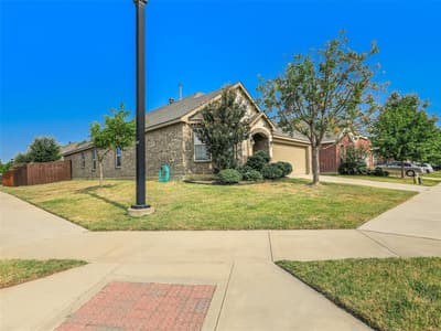 1916 Gayla Creek Drive, Little Elm TX 75068 - Photo 2
