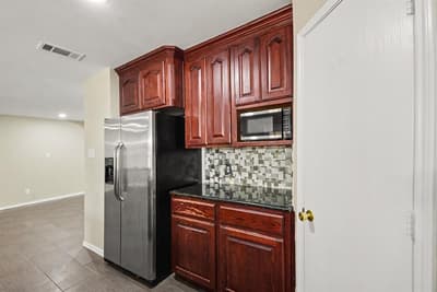 2016 Cardinal Lane, Lewisville TX 75077 - Photo 4