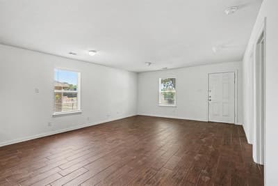 1255 E Davis Avenue, Fort Worth TX 76104 - Photo 5