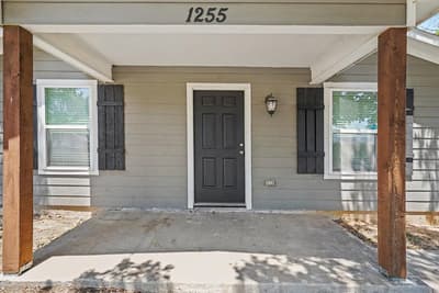 1255 E Davis Avenue, Fort Worth TX 76104 - Photo 4