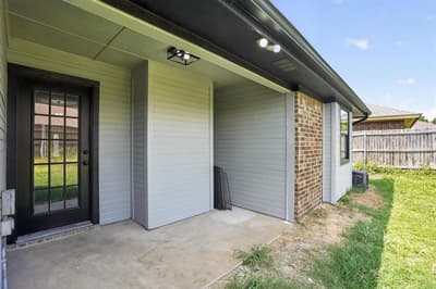 6057 Hillglen Drive, Watauga TX 76148 - Photo 4