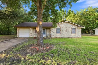 1008 Yeager Street, Honey Grove TX 75446