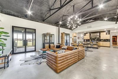 1841 Rs County Road 1402, Point TX 75472