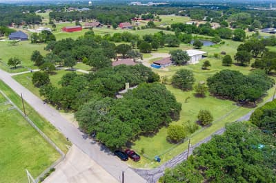 703 Robin Lane, Argyle TX 76226 - Photo 2