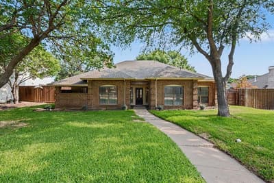 4425 Avonshire Lane, Plano TX 75093 - Photo 3