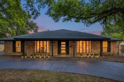 8613 Marys Creek Drive, Benbrook TX 76116