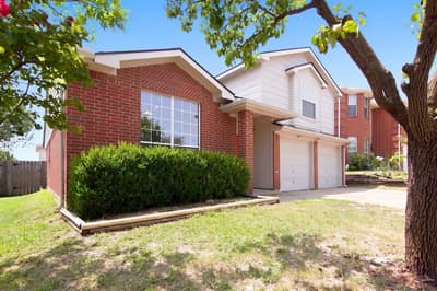 10213 Winkler Drive, Fort Worth TX 76108 - Photo 2