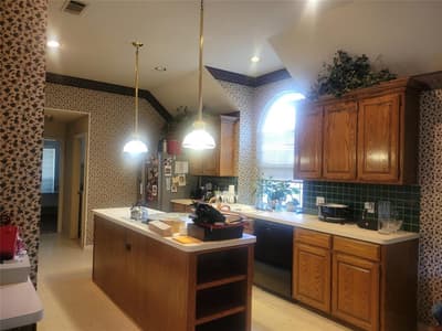 1817 Parkwood Drive, Grapevine TX 76051 - Photo 2