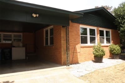 2705 Sunset Street, Denison TX 75020 - Photo 2
