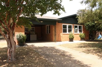 2705 Sunset Street, Denison TX 75020