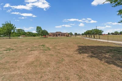627 County Road 4445, Trenton TX 75490 - Photo 2