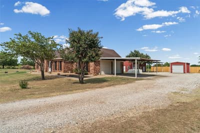627 County Road 4445, Trenton TX 75490 - Photo 3