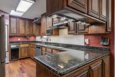 4908 Arborgate Drive, Arlington TX 76017 - Photo 5